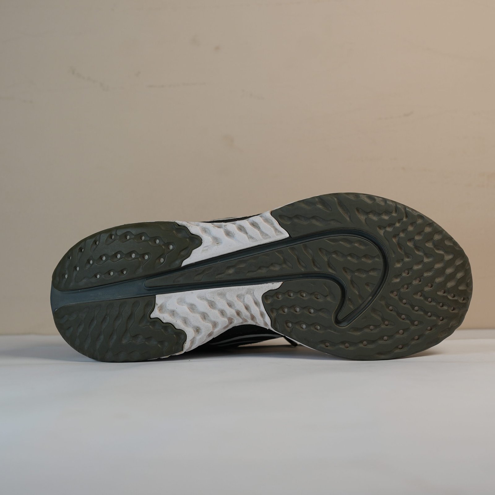 Legend React 2 Gray black Running Shoes - Sports N Sports