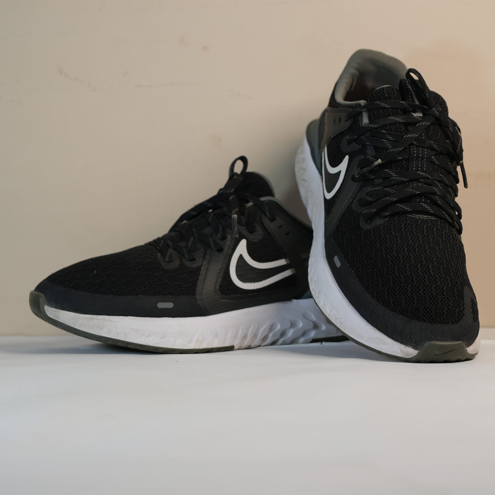 Legend React 2 Gray black Running Shoes - Sports N Sports