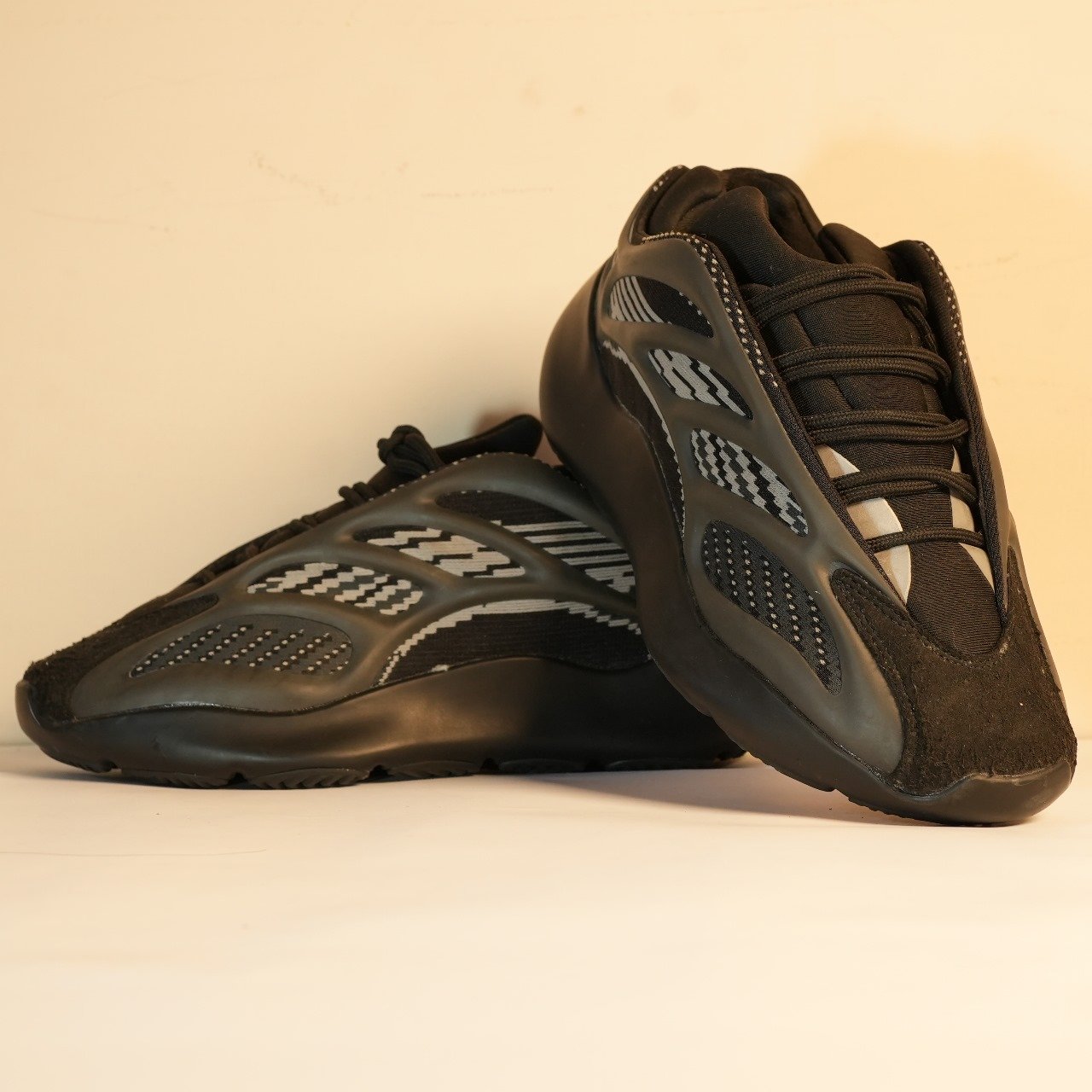 Adidas Yeezy 700 V3 Black-Gray Men’s